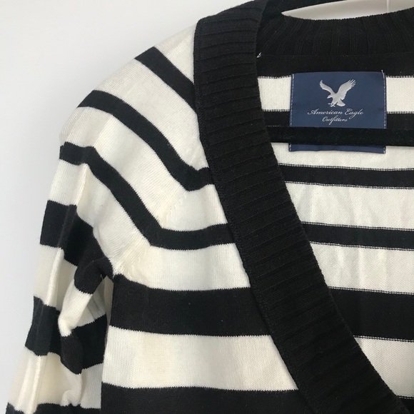AMERICAN EAGLE SWEATER - Picture 2 of 4